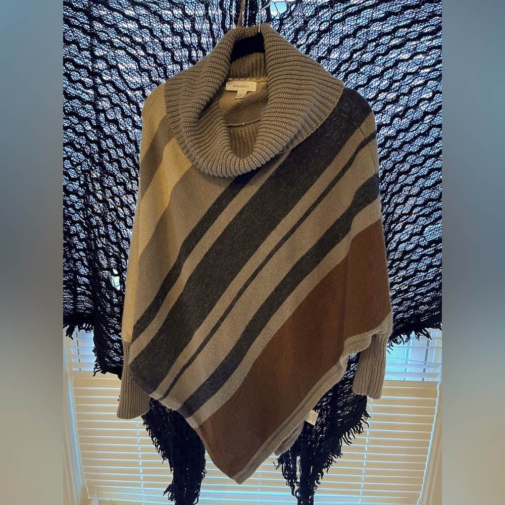 Dress Barn Women’s Medium Turtle Neck Pullover Sweater